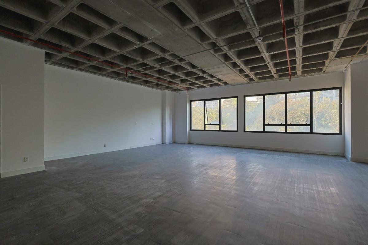 Sala, Vila da Serra, 0 Quarto, 3 Vagas
