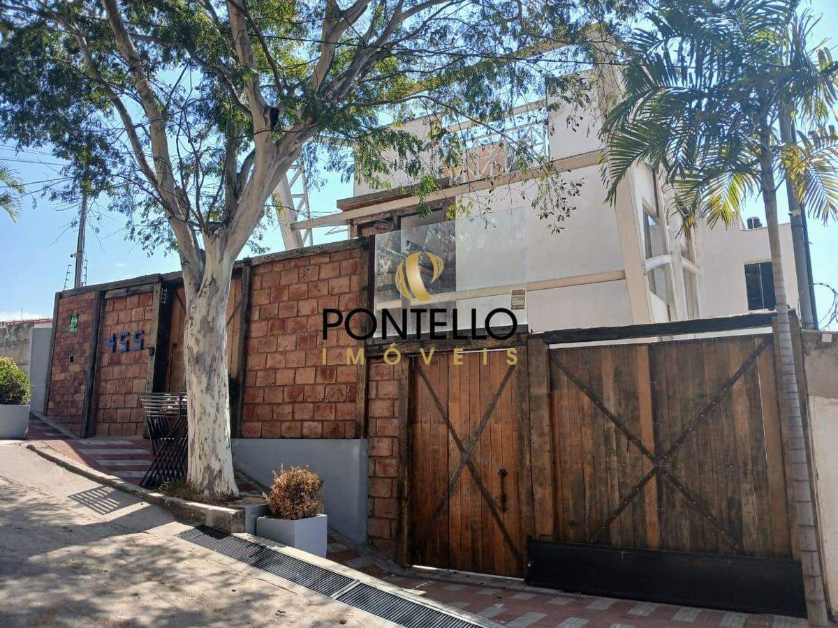 Prédio, Comiteco, 8 Quartos, 0 Vaga
