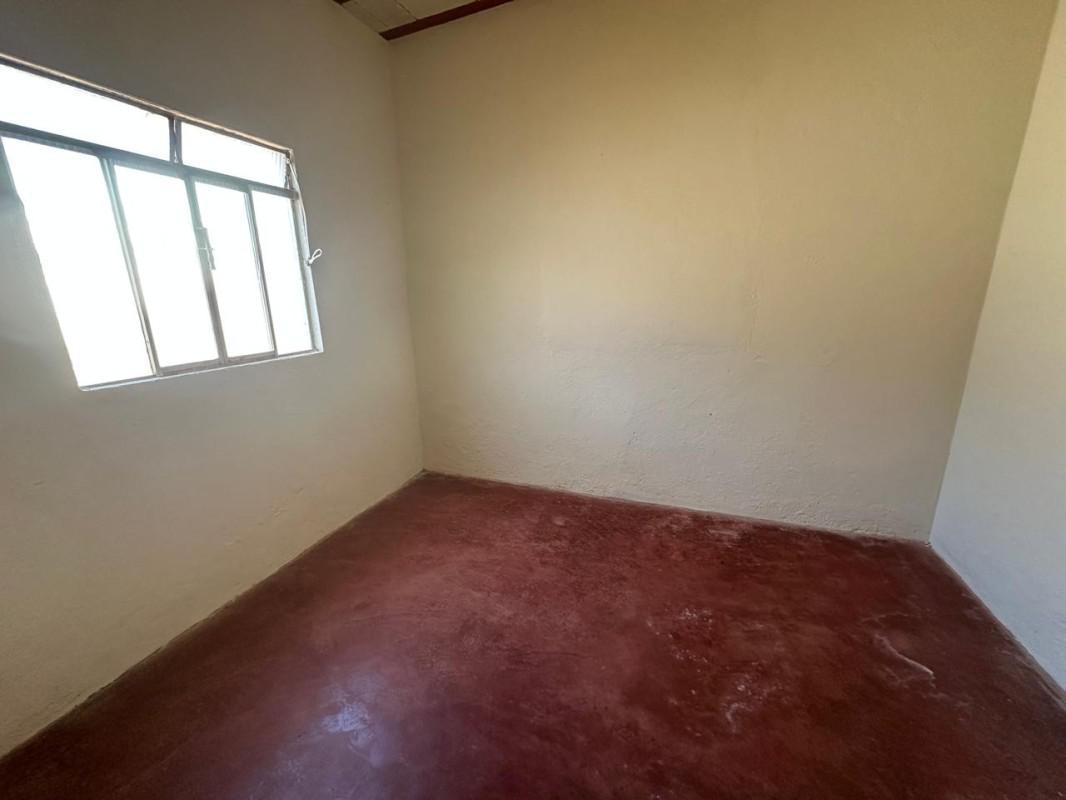 Casa, Centro, 4 Quartos, 0 Vaga