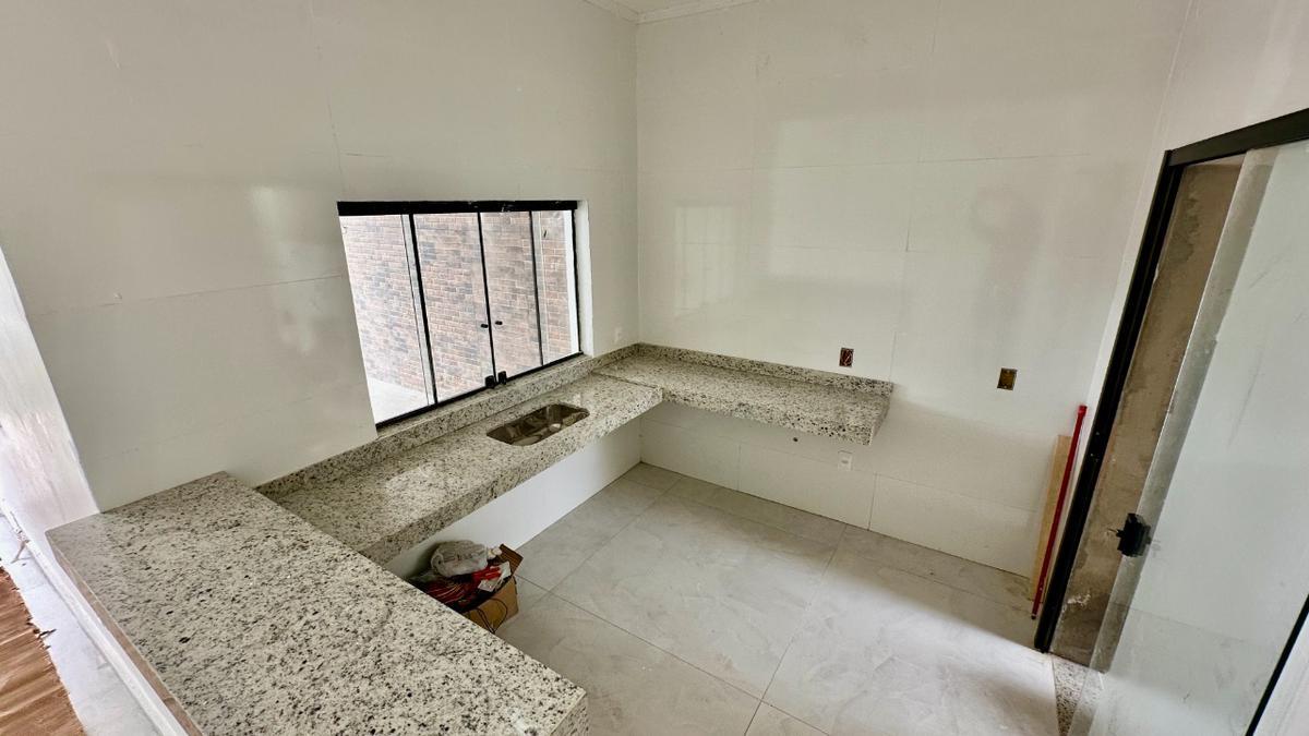 Casa, Conjunto Minascaixa, 3 Quartos, 2 Vagas, 1 Suíte