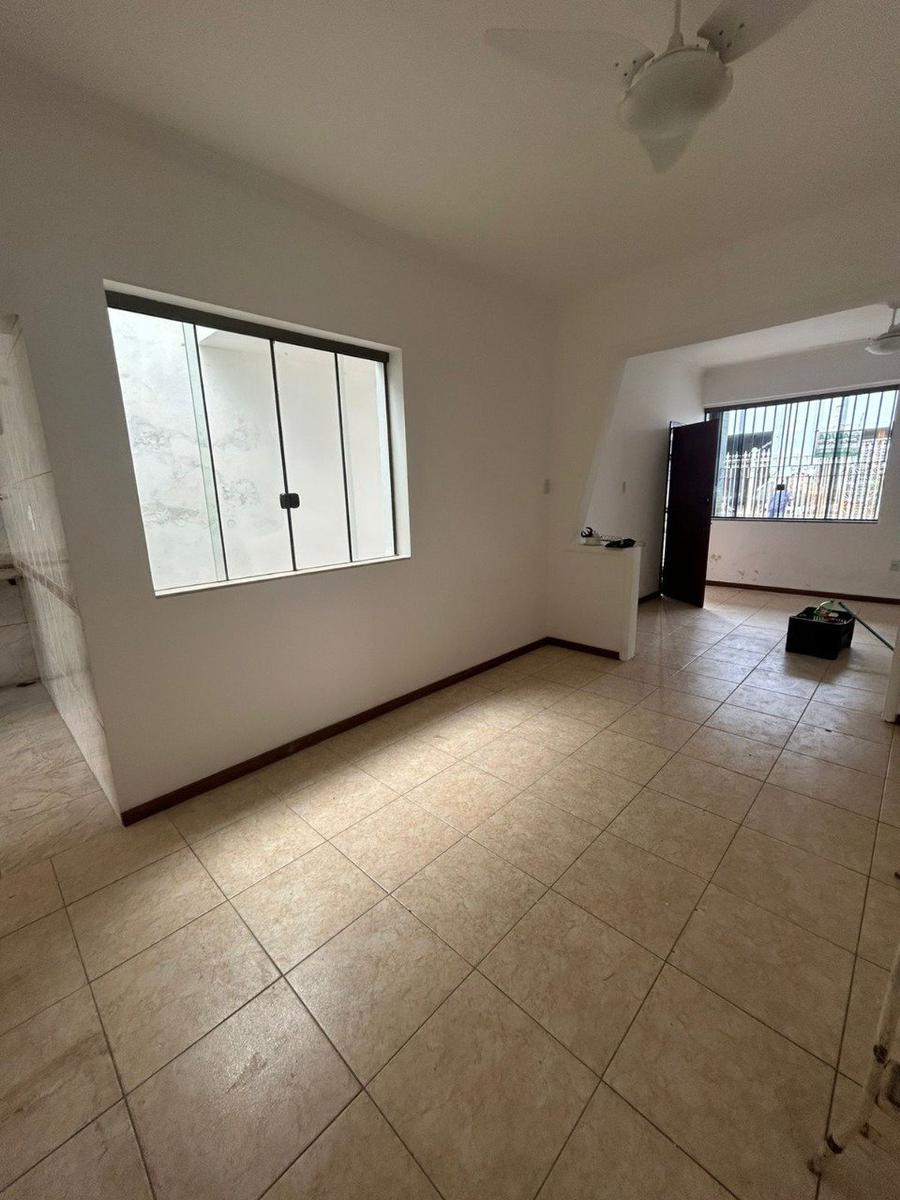 Casa, Centro, 3 Quartos, 1 Vaga, 1 Suíte