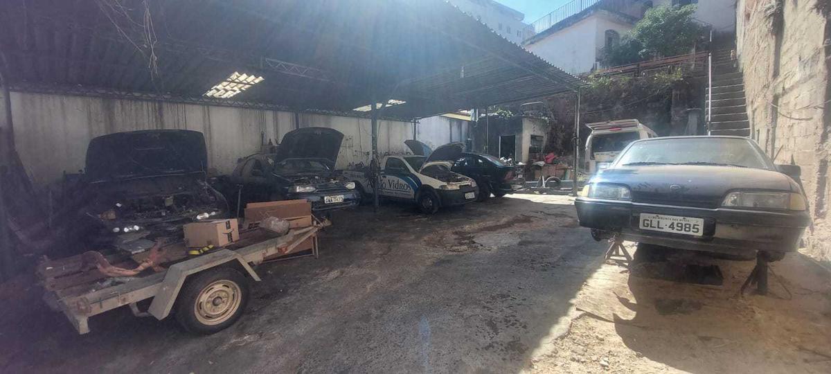 Lote, Padre Eustáquio, 3 Quartos, 20 Vagas