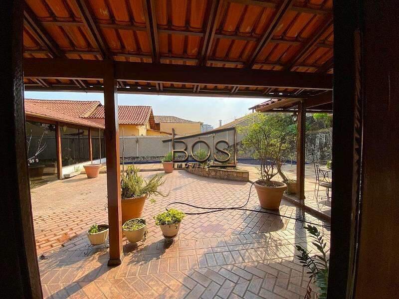 Casa, Santa Lúcia, 5 Quartos, 4 Vagas, 3 Suítes