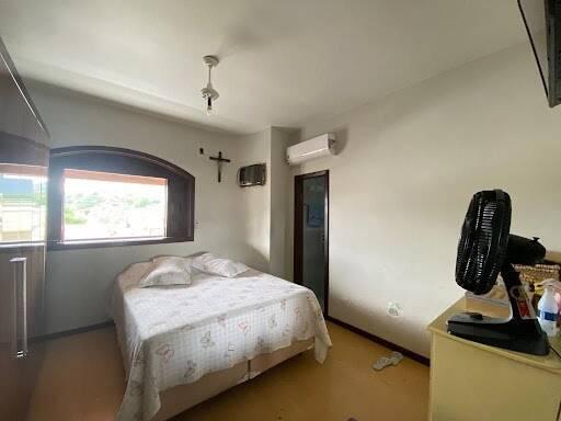 Casa, Santa Cruz, 3 Quartos, 2 Vagas, 1 Suíte
