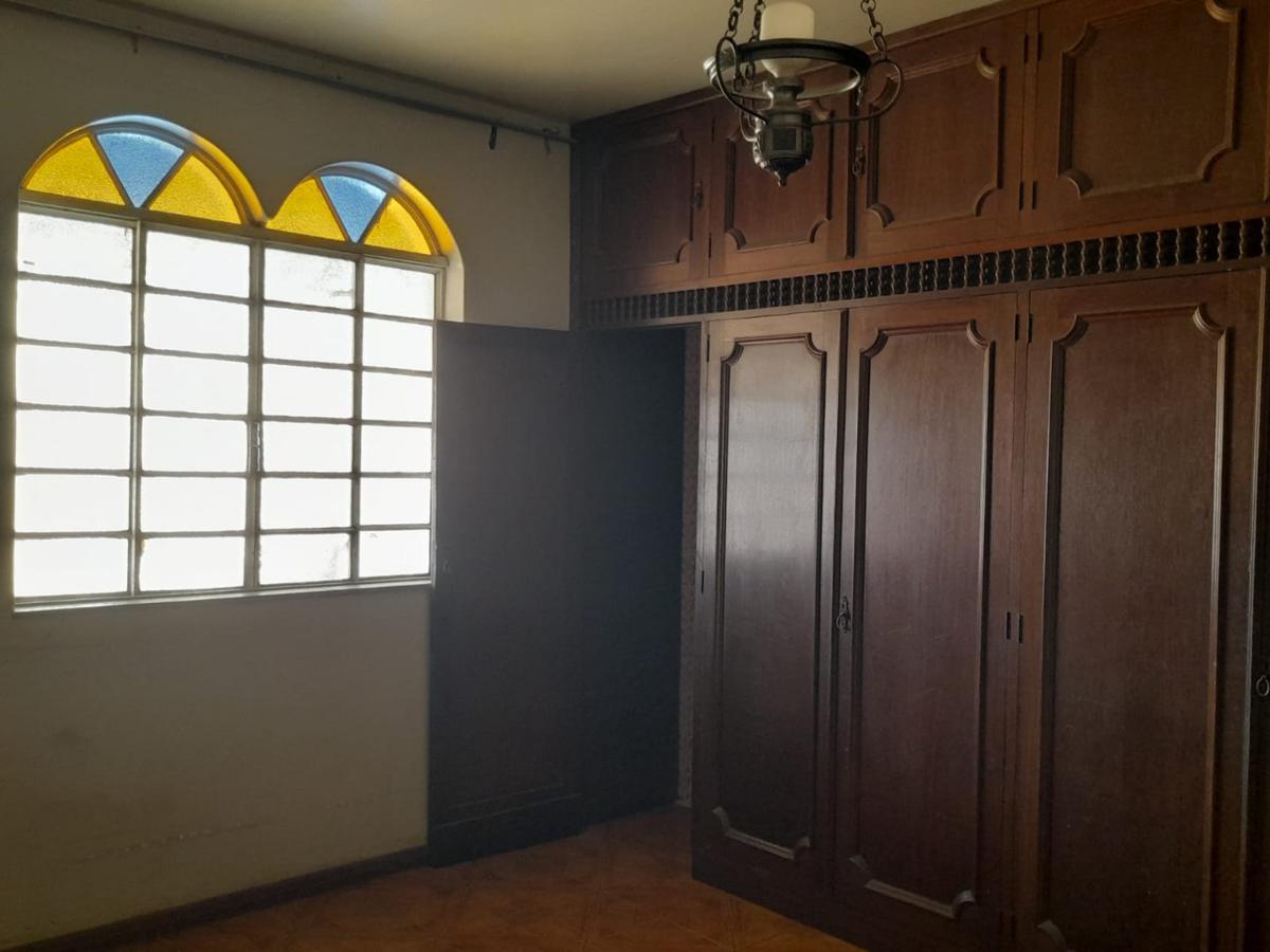 Casa Comercial, Sagrada Família, 3 Quartos, 3 Vagas, 2 Suítes