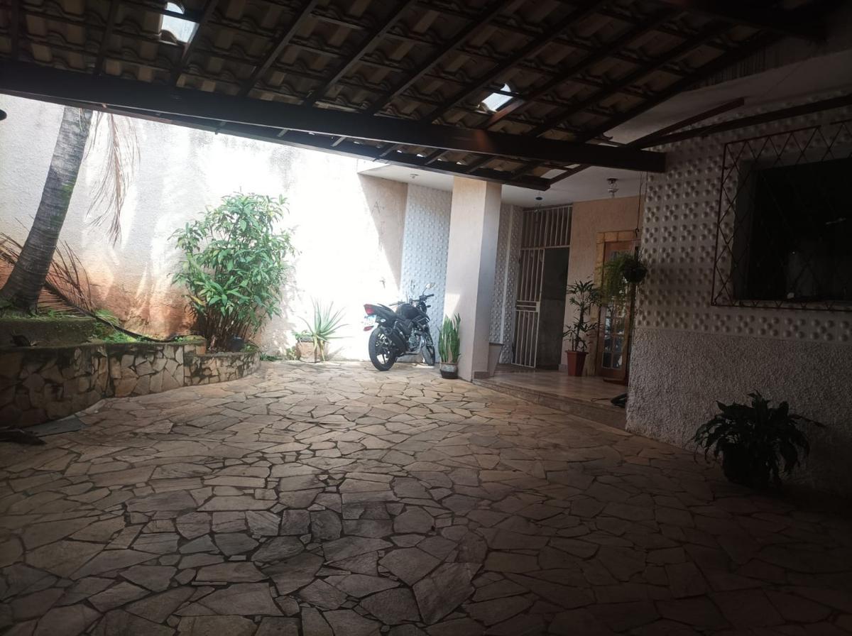 Casa, Salgado Filho, 3 Quartos, 2 Vagas, 1 Suíte