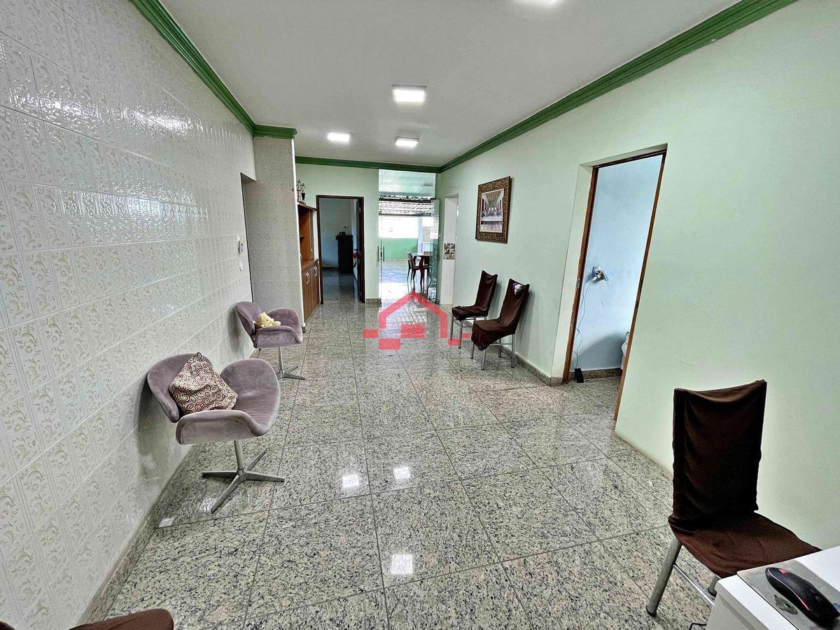 Casa, Dom Bosco, 5 Quartos, 2 Vagas, 2 Suítes