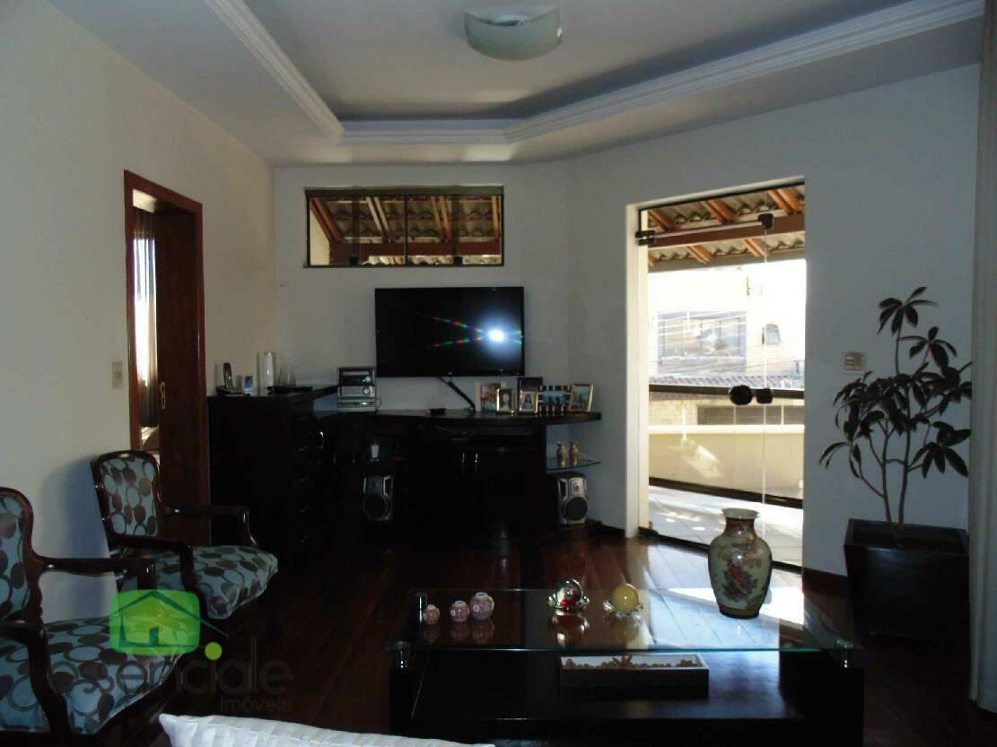 Casa, Inconfidentes, 5 Quartos, 8 Vagas, 2 Suítes