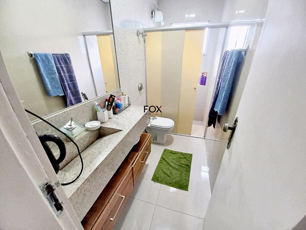 Casa, Santa Lúcia, 5 Quartos, 4 Vagas, 2 Suítes