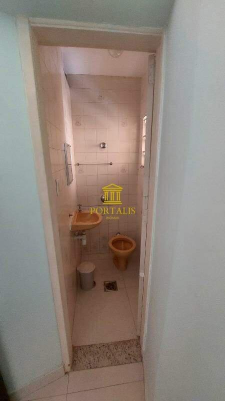 Casa, Floresta, 3 Quartos, 0 Vaga, 2 Suítes