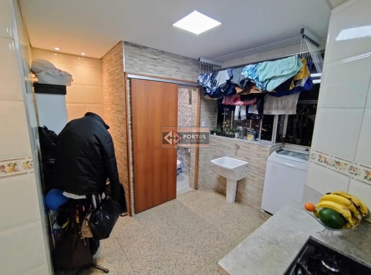 Apartamento, Carlos Prates, 3 Quartos, 1 Vaga