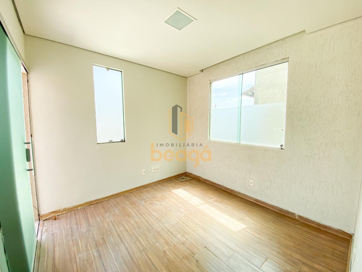 Casa, Parque Turistas, 4 Quartos, 2 Vagas, 2 Suítes