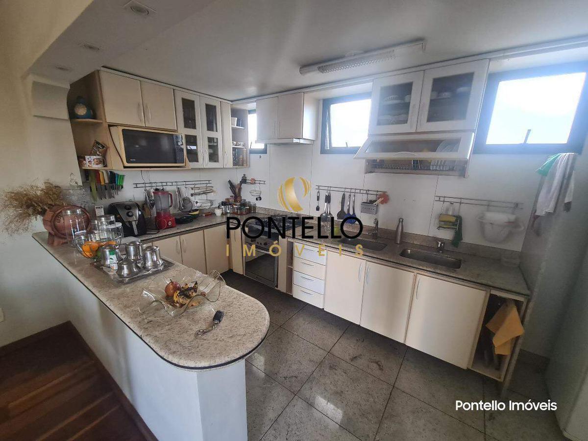 Casa, Caiçaras, 5 Quartos, 4 Vagas, 1 Suíte