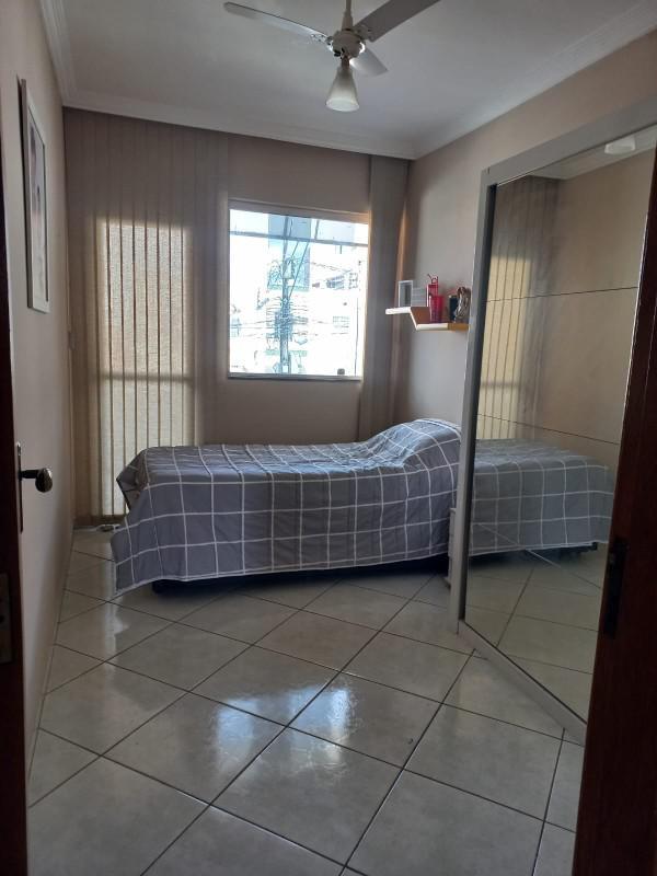Casa, Santa Cruz Industrial, 3 Quartos, 2 Vagas, 1 Suíte