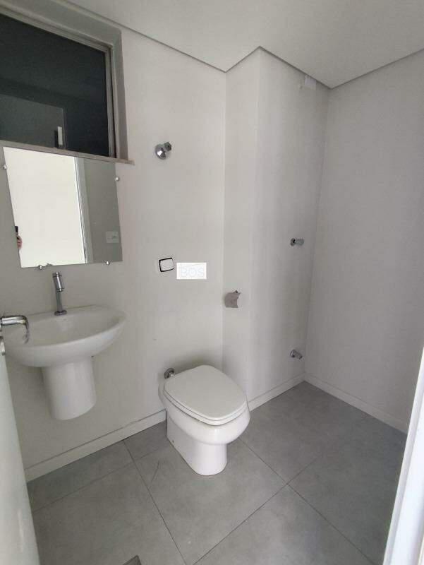 Andar, Centro, 0 Quarto, 0 Vaga