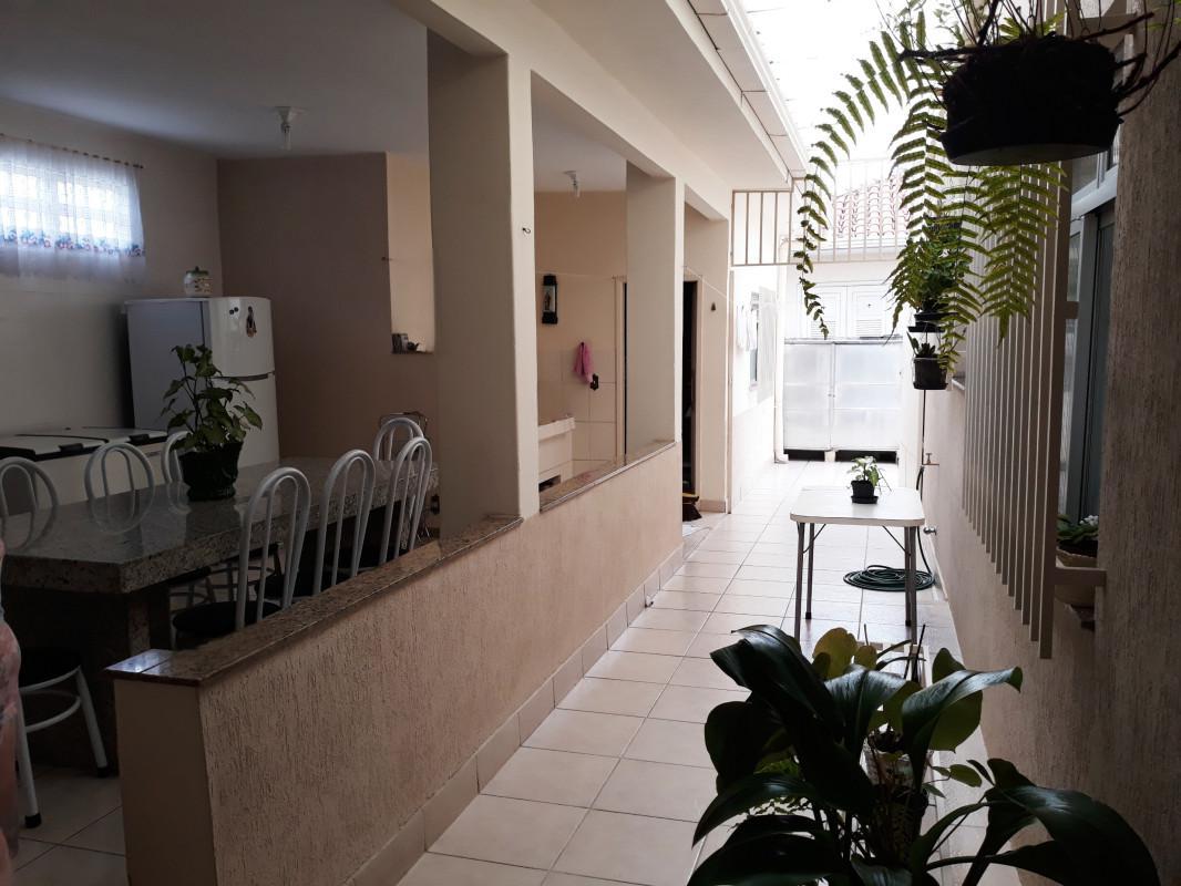 Apartamento, Floresta, 4 Quartos, 0 Vaga, 2 Suítes