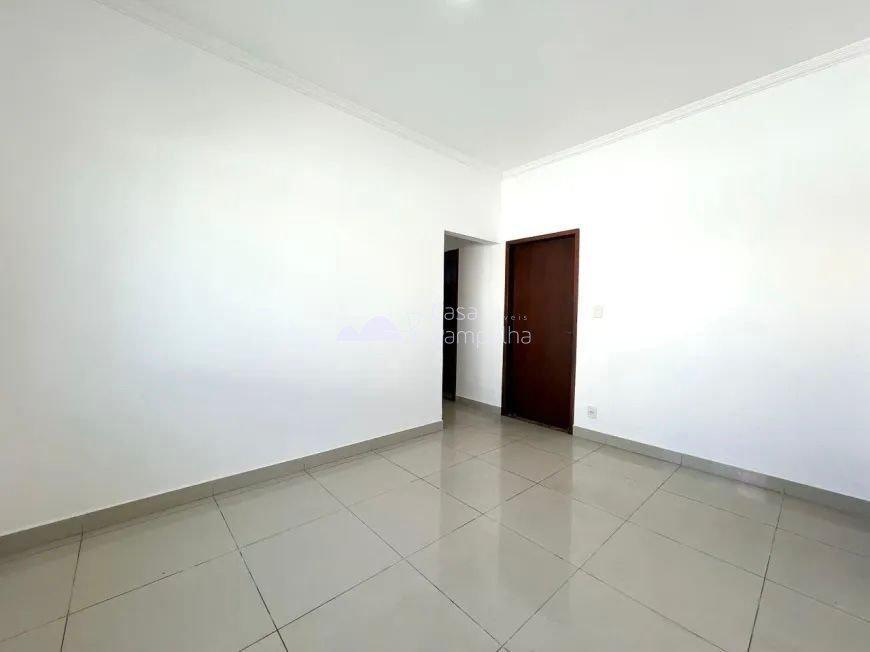 Casa, Santa Amélia, 3 Quartos, 8 Vagas, 1 Suíte