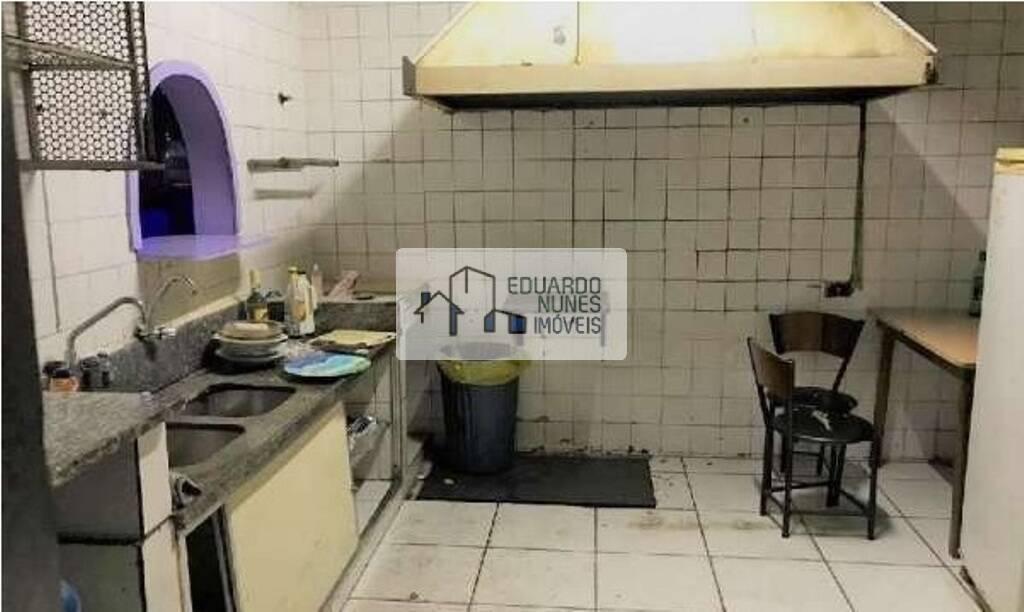 Casa, Funcionários, 4 Quartos, 0 Vaga
