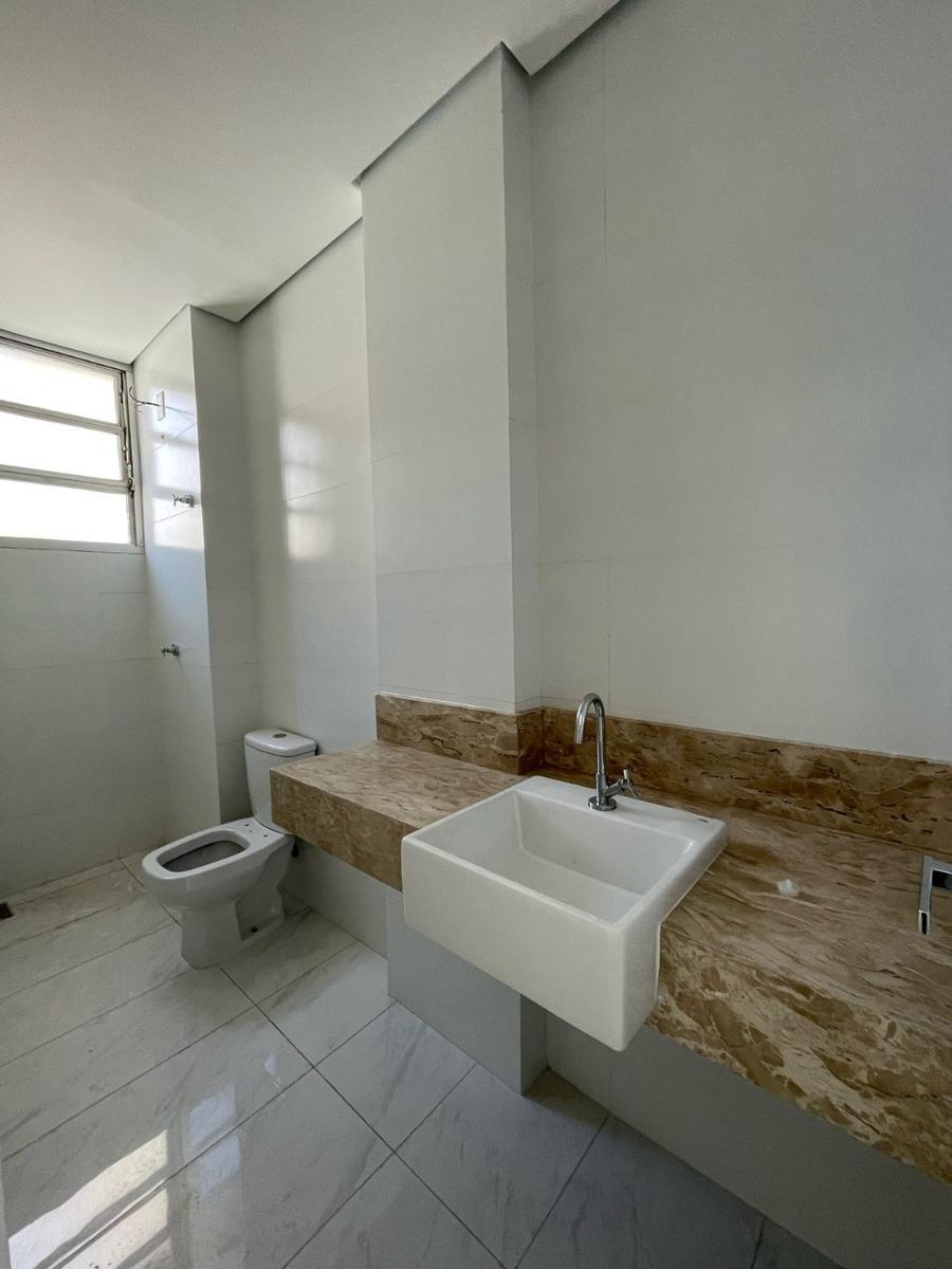 Apartamento, Centro, 2 Quartos, 0 Vaga, 1 Suíte