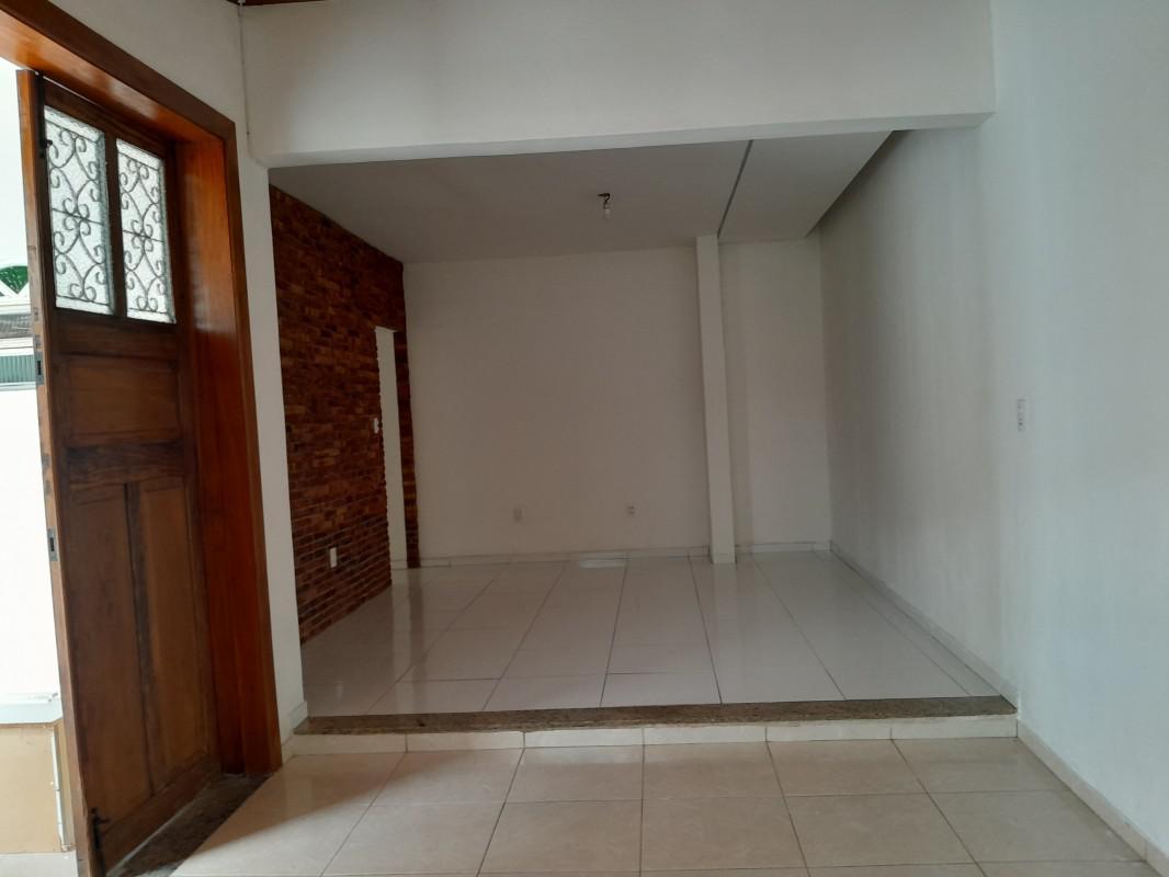 Casa Comercial, Floramar, 2 Quartos, 10 Vagas
