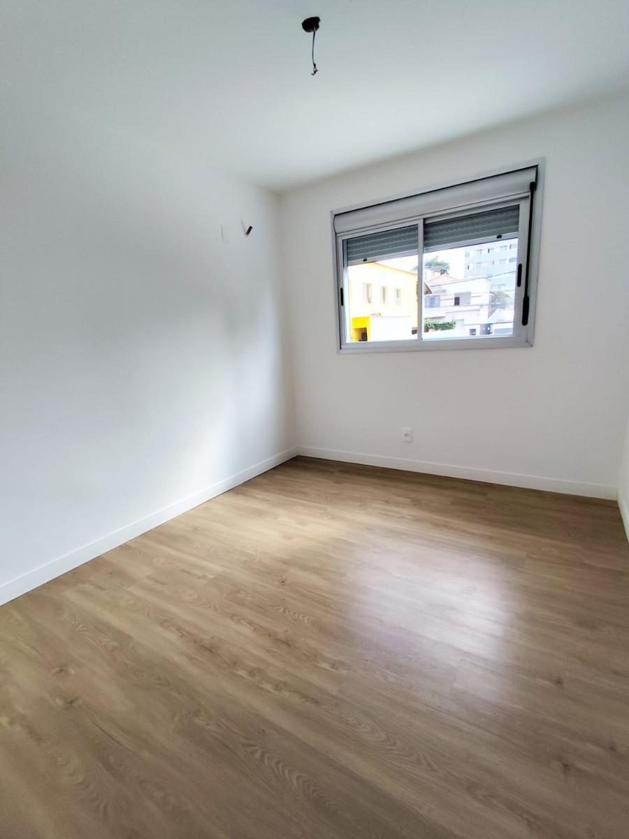 Apartamento, Sagrada Família, 3 Quartos, 2 Vagas, 1 Suíte