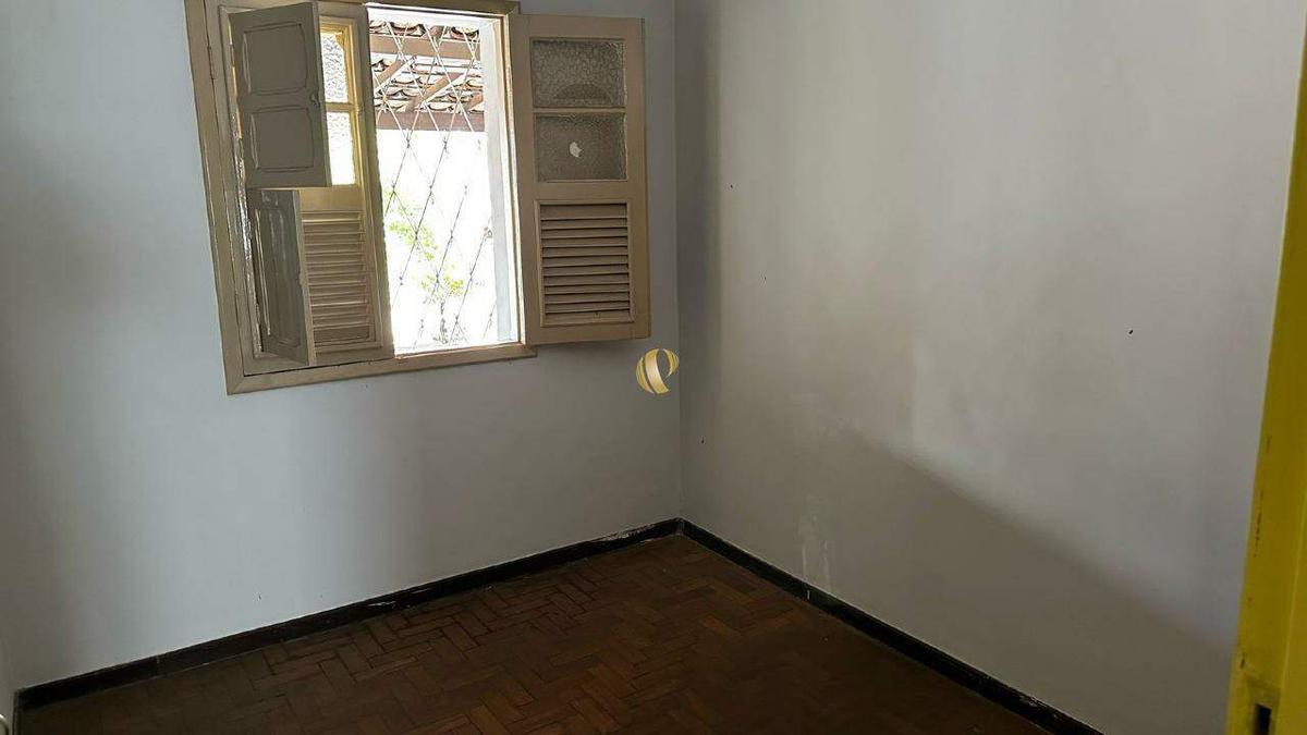 Casa, Centro, 4 Quartos, 2 Vagas, 1 Suíte