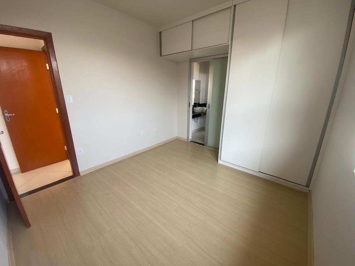 Casa, Trevo, 4 Quartos, 4 Vagas, 3 Suítes