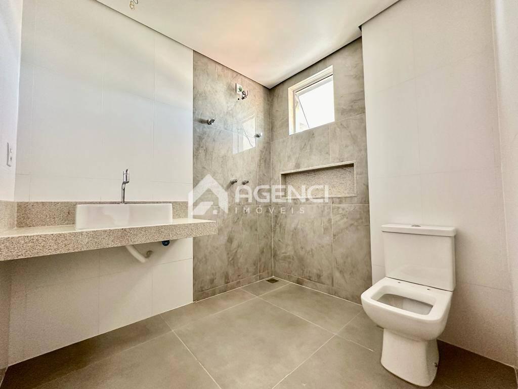 Apartamento, Serrano, 4 Quartos, 0 Vaga, 1 Suíte