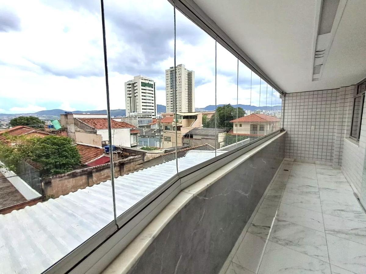 Apartamento, Sagrada Família, 4 Quartos, 2 Vagas, 1 Suíte