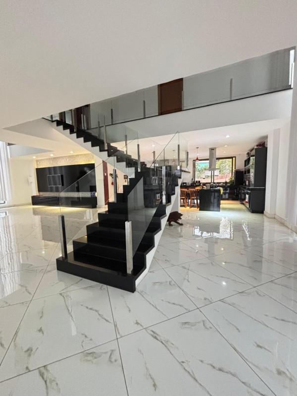 Casa, Alphaville - Lagoa dos Ingleses, 7 Quartos, 8 Vagas, 7 Suítes