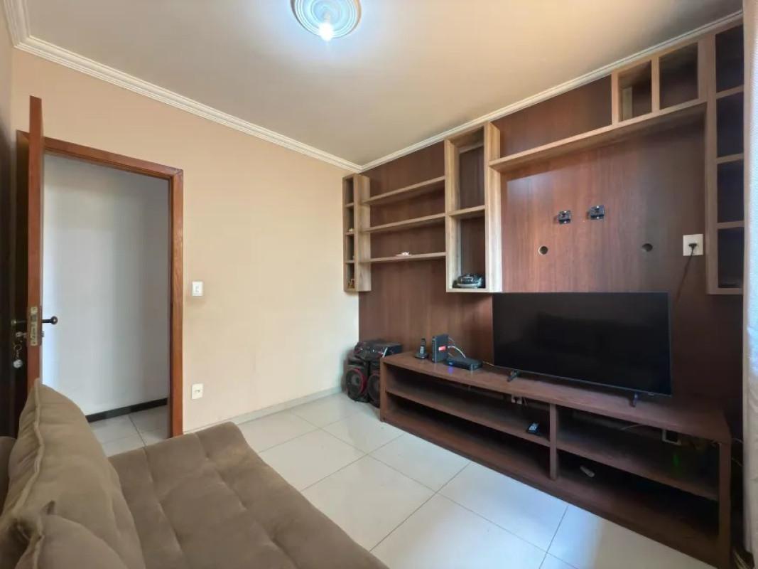 Casa, Santa Mônica, 4 Quartos, 2 Vagas, 2 Suítes