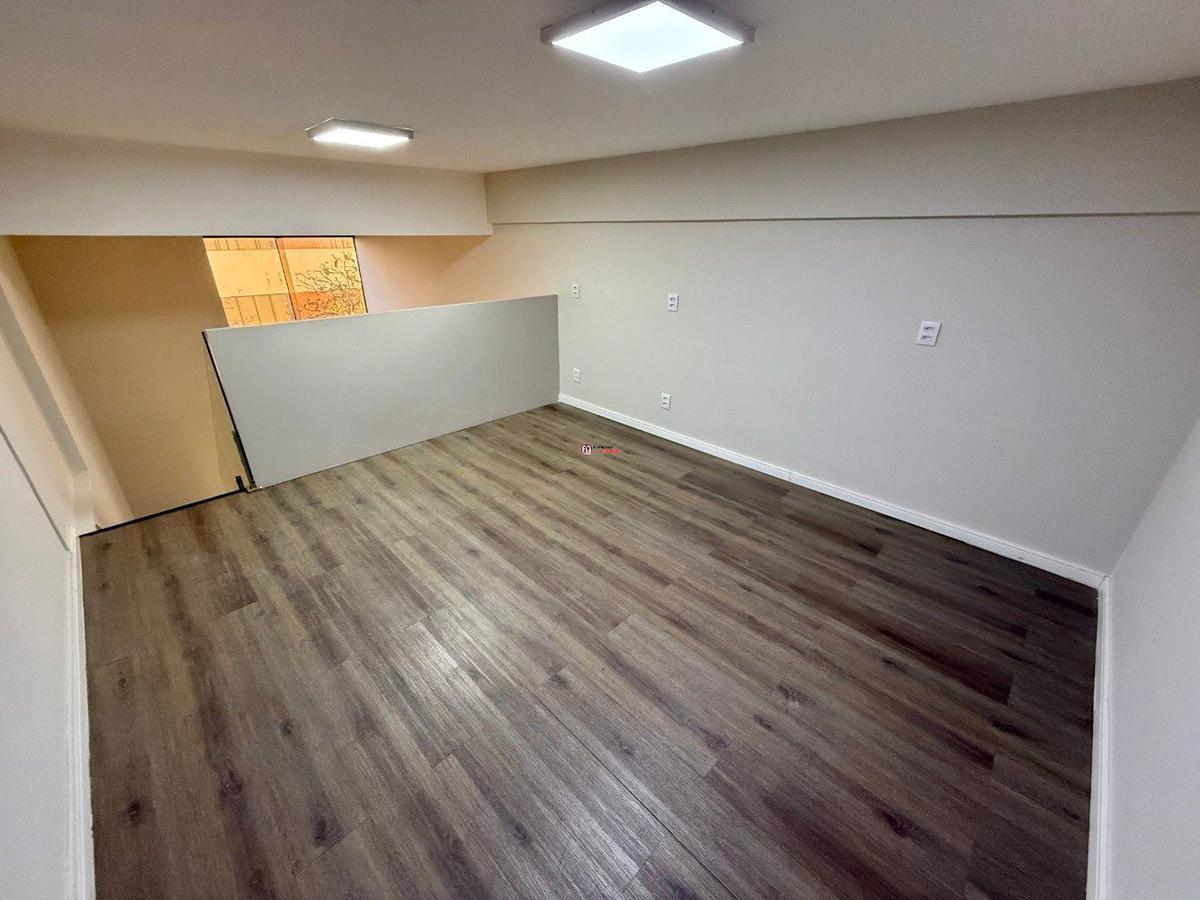 Sala, São José, 0 Quarto, 1 Vaga