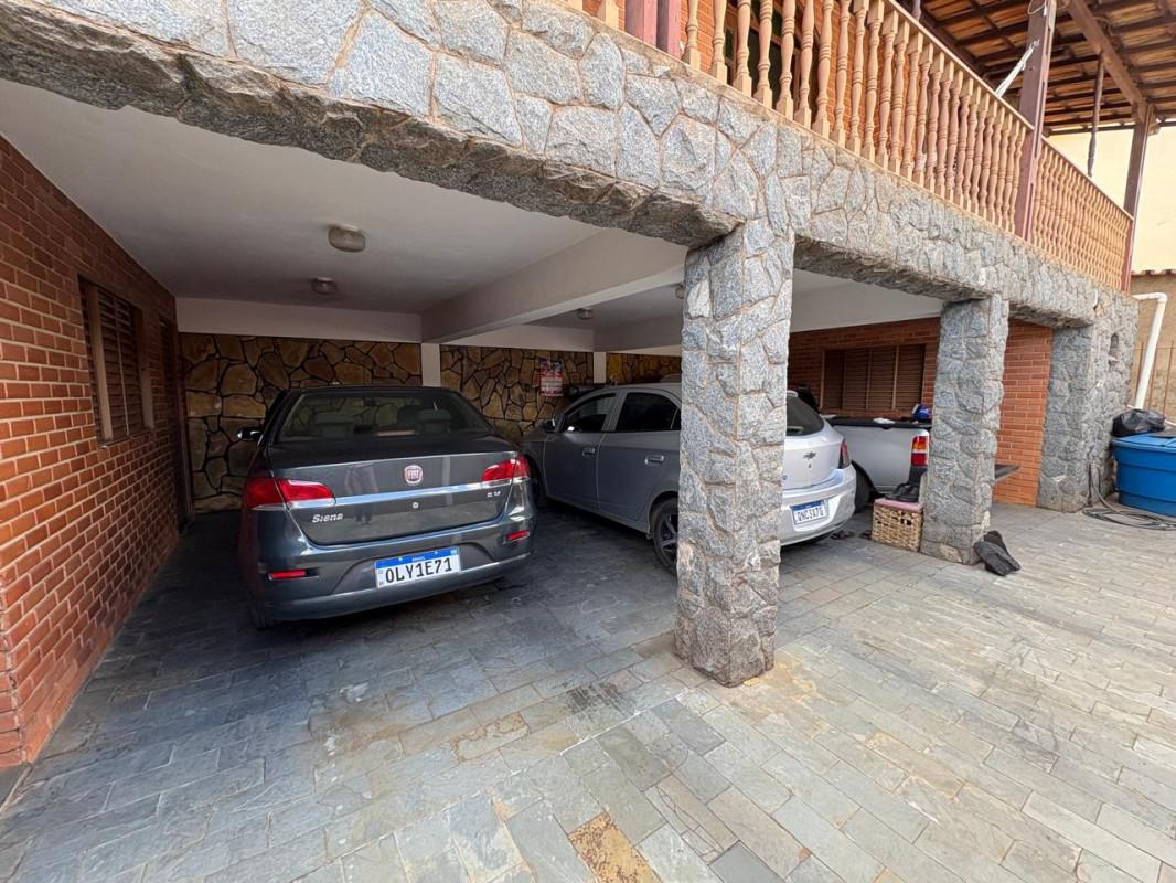 Casa, Tirol, 3 Quartos, 3 Vagas, 1 Suíte