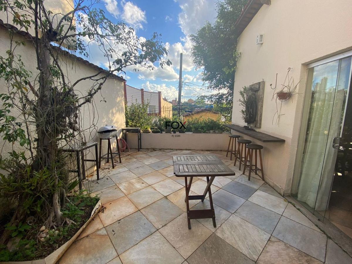 Casa, Havaí, 5 Quartos, 7 Vagas, 2 Suítes