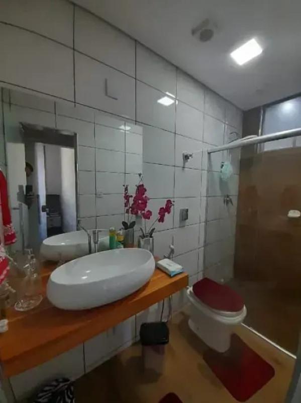 Casa, Tirol (barreiro), 3 Quartos, 2 Vagas, 1 Suíte