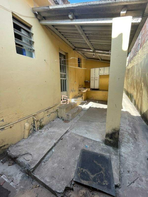 Casa Comercial, Jardim Industrial, 3 Quartos, 5 Vagas, 1 Suíte