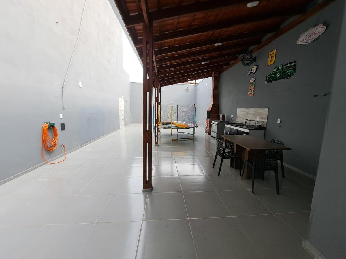 Casa, Centro, 4 Quartos, 3 Vagas, 1 Suíte