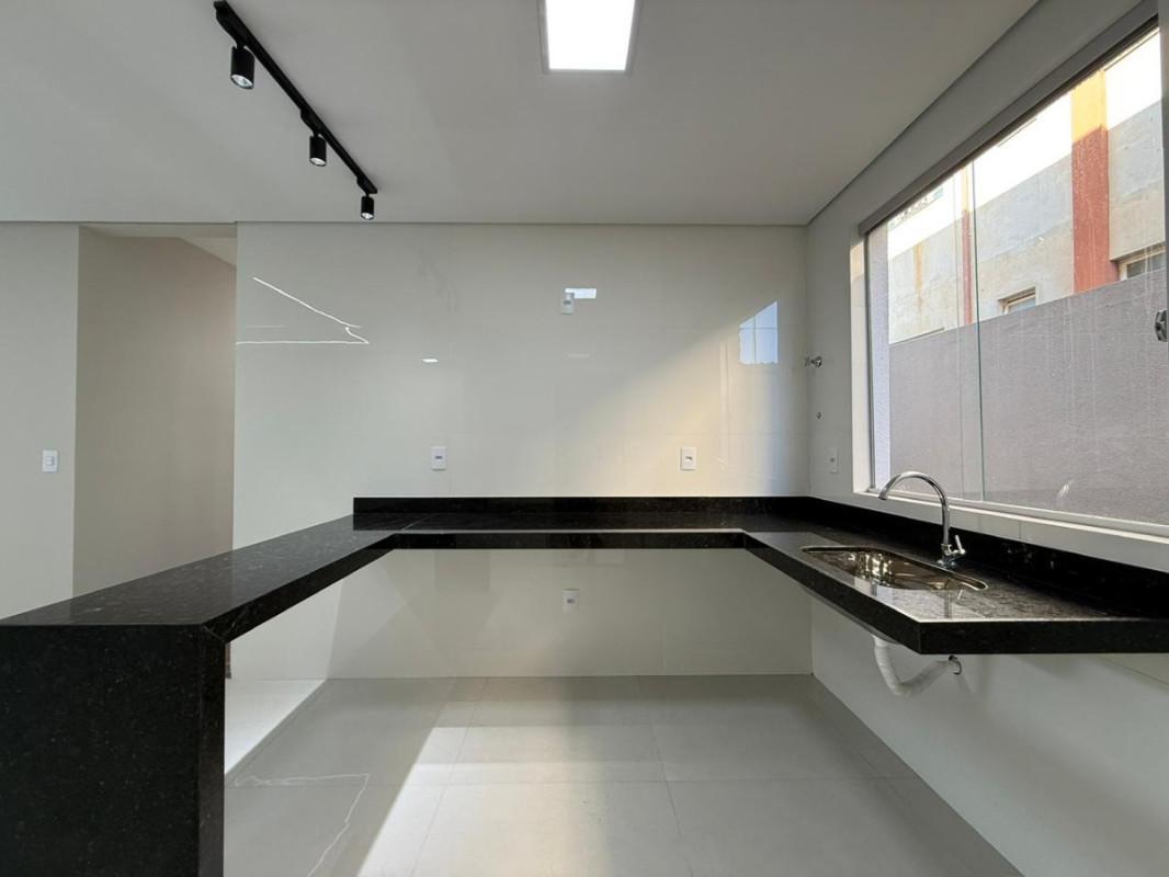 Apartamento, Pedra Azul, 3 Quartos, 2 Vagas, 1 Suíte