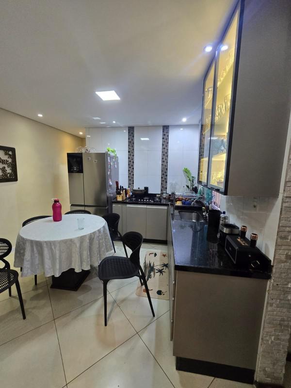 Casa, Céu Azul, 3 Quartos, 3 Vagas, 2 Suítes