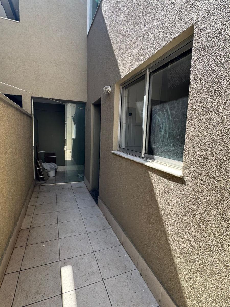 Apartamento, Floresta, 3 Quartos, 2 Vagas, 1 Suíte