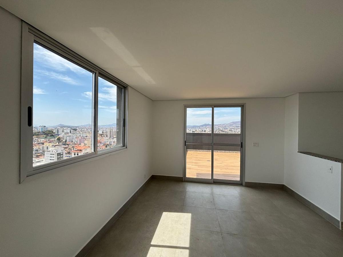 Cobertura, Sagrada Família, 3 Quartos, 2 Vagas, 2 Suítes