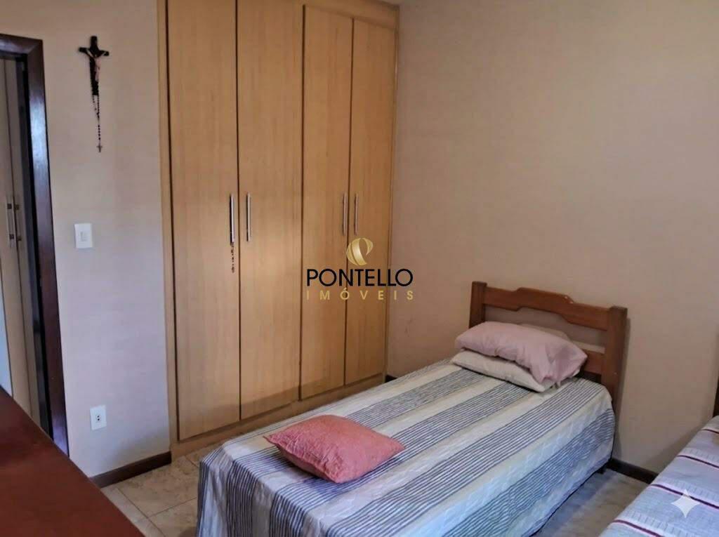 Casa, Esperança, 3 Quartos, 8 Vagas, 1 Suíte