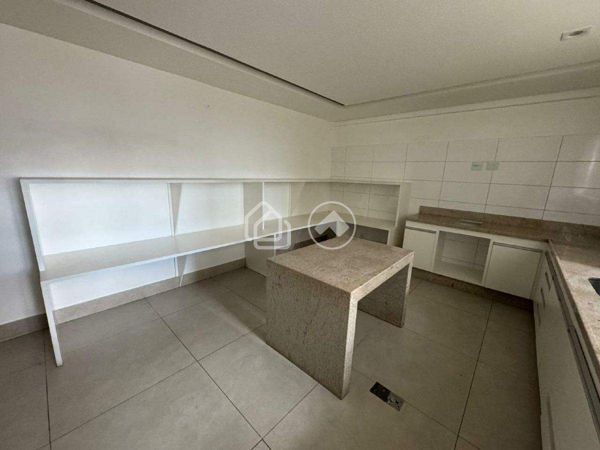 Sala, Estoril, 1 Vaga