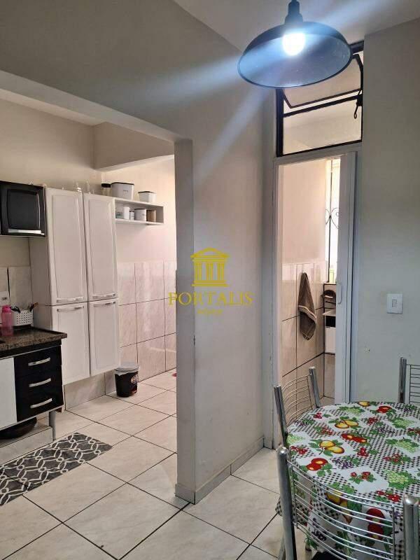 Apartamento, Colégio Batista, 2 Quartos, 0 Vaga, 1 Suíte