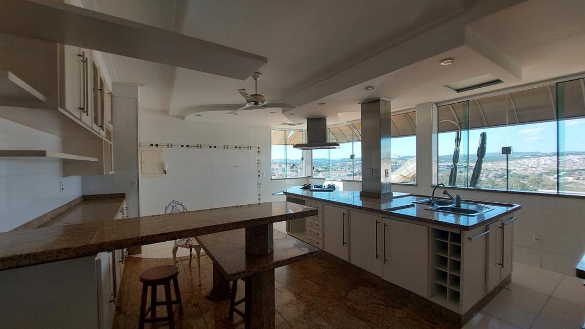 Casa, Jardim Andere, 5 Quartos, 7 Vagas, 3 Suítes