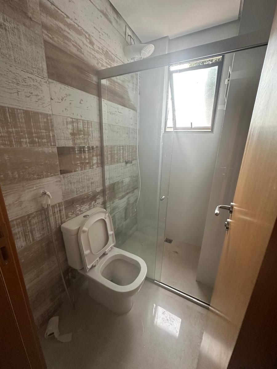 Apartamento, Floresta, 2 Quartos, 2 Vagas, 1 Suíte