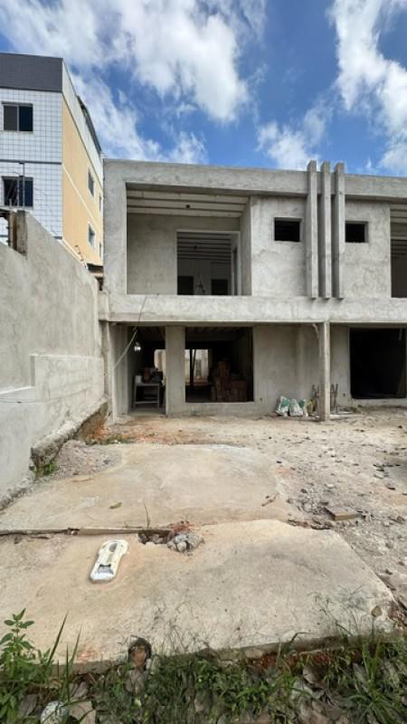 Casa, Cabral, 3 Quartos, 4 Vagas, 3 Suítes