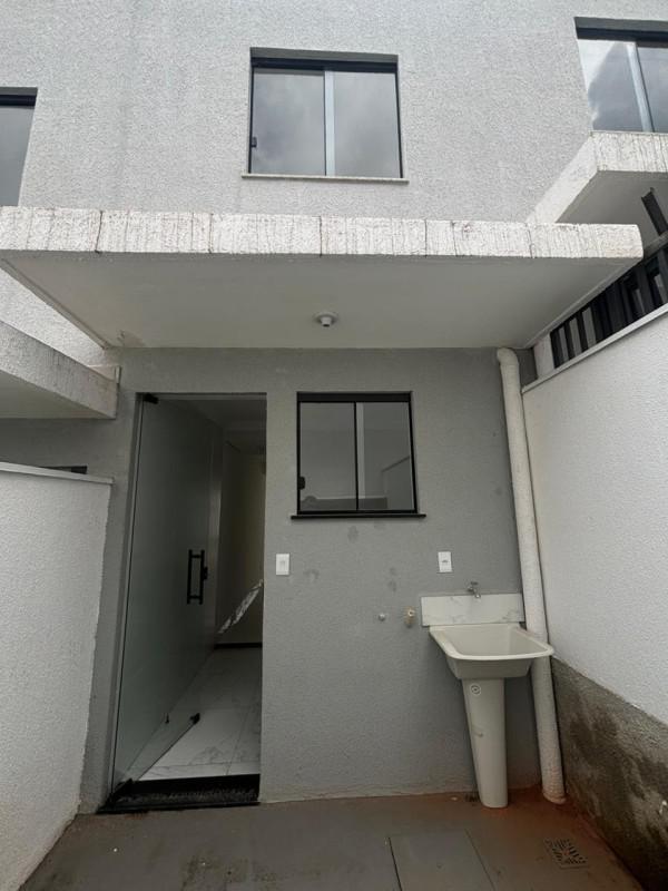 Casa, Jardim Guanabara, 2 Quartos, 2 Vagas