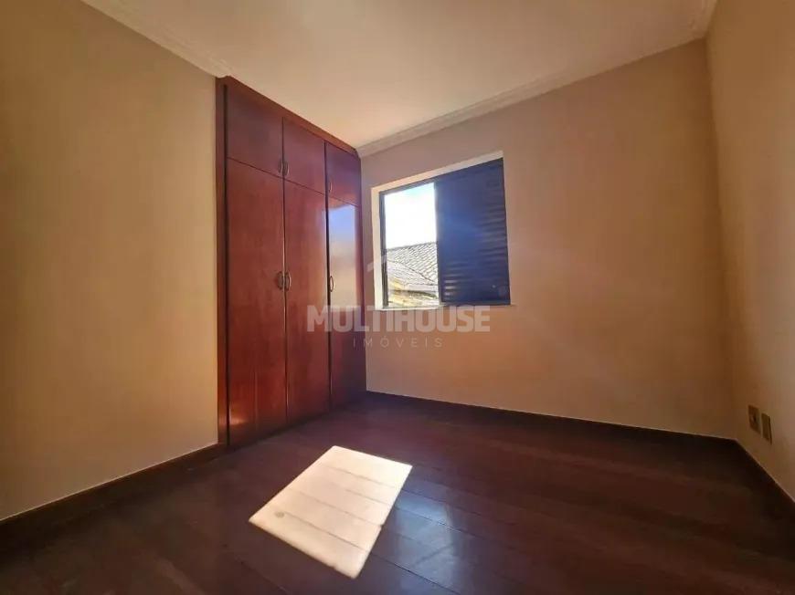 Casa, Itapoã, 5 Quartos, 4 Vagas, 1 Suíte