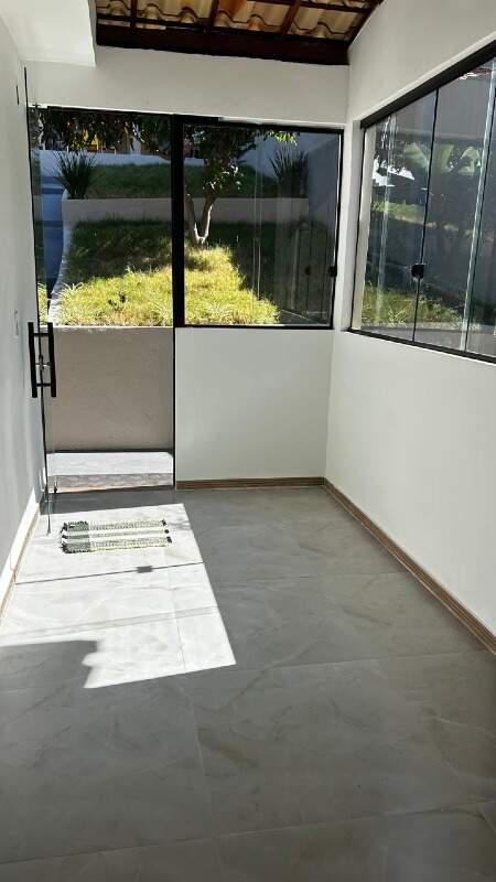 Casa, Céu Azul, 2 Quartos, 0 Vaga